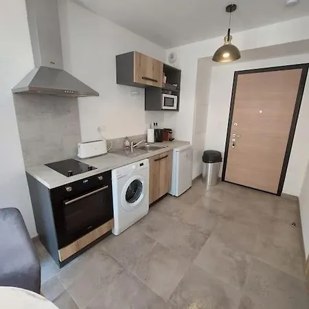 Citadella Confort Moderne Au Centre De Daire