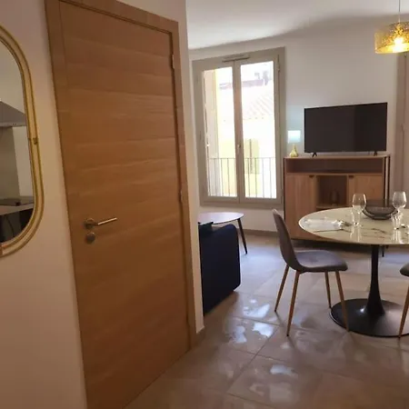 Citadella Confort Moderne Au Centre De Daire